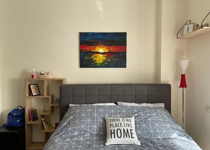 Lovely One Bedroom In 地拉那